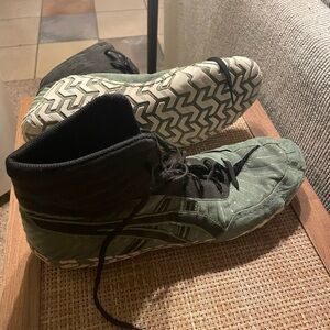 Size 12 ASIC Black And Green Wrestling Shoes